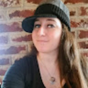 Meet your Posher, Ashley eleni